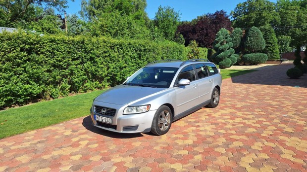 Volvo V50 1.6 D Drive Momentum EURO5 Nagyszervi...