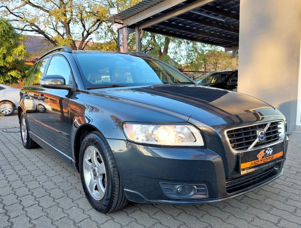Volvo V50 1.6 D Momentum DUAL Digitklma. Vezet...