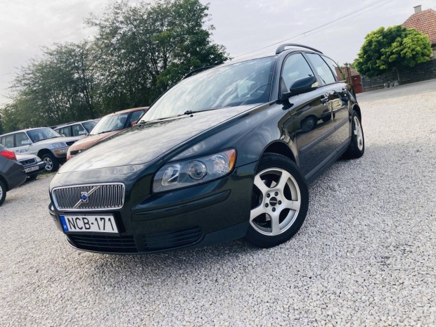 Volvo V50 1.6 D Momentum Kamatmentes Részletre...