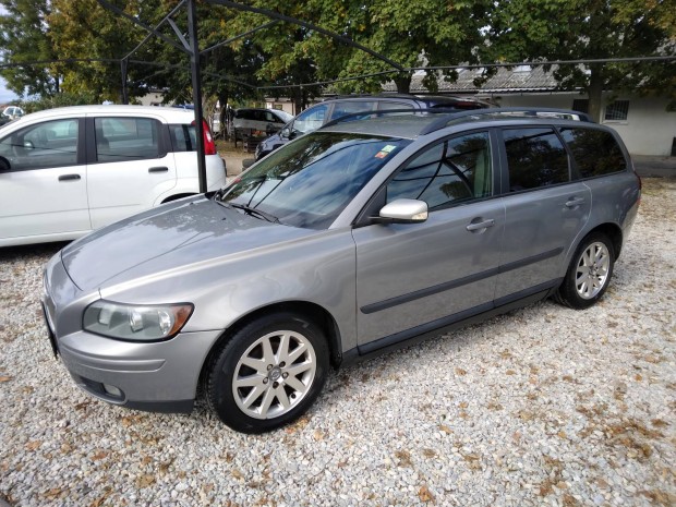 Volvo V50 1.6 D Momentum Kl�ma!Tempomat!Parkradar!