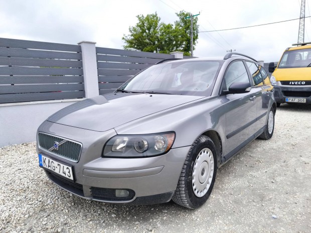 Volvo V50 1.6 D Vonóhorog! Téli-nyári kerék! Cs...