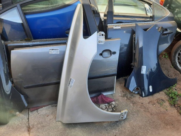 Volvo V50 jobb első sárvédő