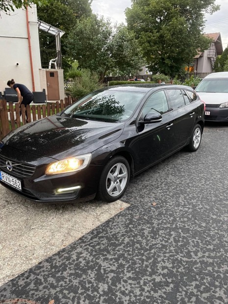 Volvo V60 1,6D 114 LE 2015-�s �vj�rat