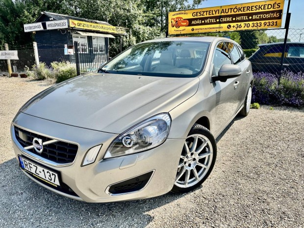 Volvo V60 1.6 D Drive R-Design