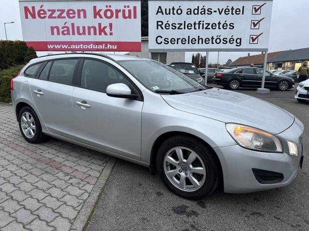 Volvo V60 2.4D D5 Kinetic