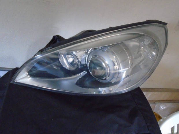 Volvo V60 S60 els� l�mpa bal oldali xenon 2010-2016-ig