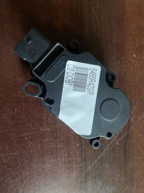 Volvo V60 f�t�szelep motor 6466R420 elad�