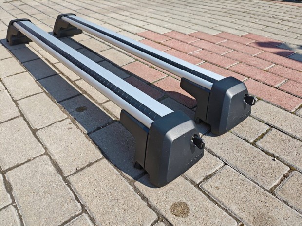 Volvo V60 gy�ri integr�lt s�nes tet�csomagtart� Z�rhat�