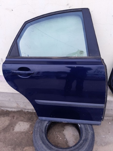 Volvo V70 00-06 Jobb Hátsó Ajtó