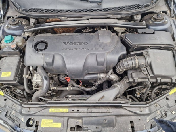 Volvo V70 2.4 D5 4X4 sszkerk Kivll Motor s Autmatavlt