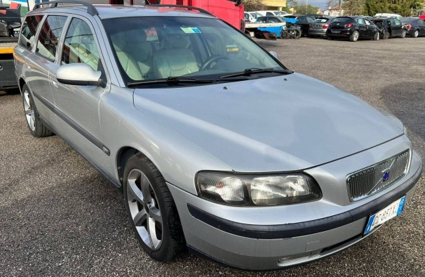 Volvo V70 2.4 D5 alkatrszek D5244T , 426