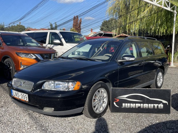 Volvo V70 2.4 Nagy Tgas kombi ids tulajdonost...