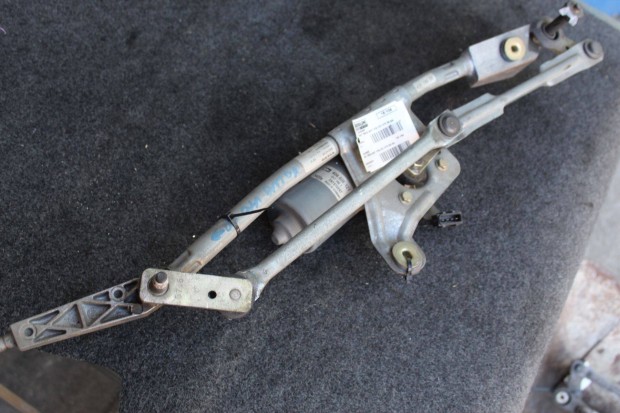 Volvo V70 Ablaktörlő szerkezet motorral első 8624239