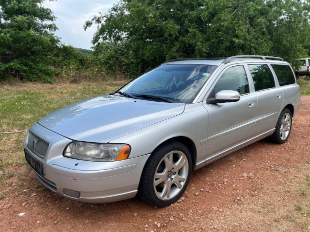 Volvo V70 D5 Alkatrszek eladk