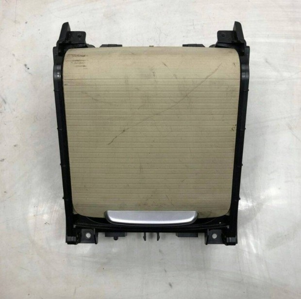 Volvo V70 III S80 II középbox pohártartó 39997577