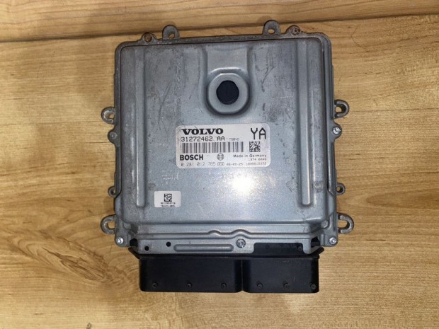 Volvo V70 III XC70 III 2.4 D5 motorvezrl elektronika 31272462AA