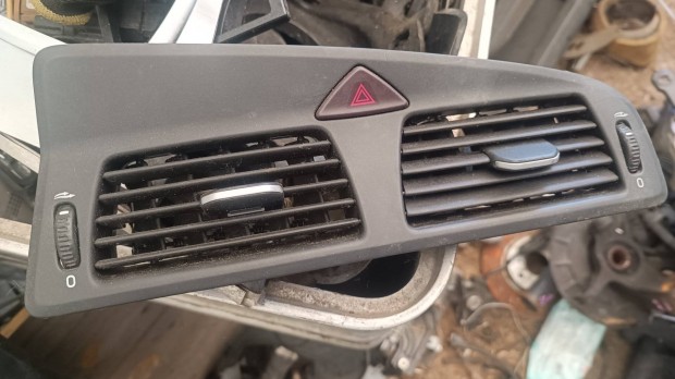 Volvo V70 Mk2 S60 középső légbefúvó légbeömlő gyári