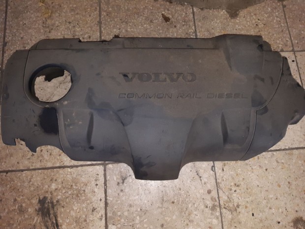 Volvo V70 Motor Burkolat