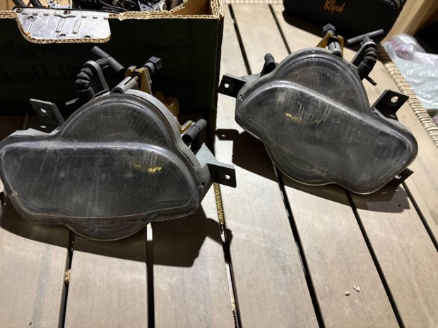 Volvo V70 bontott alkatr�szek