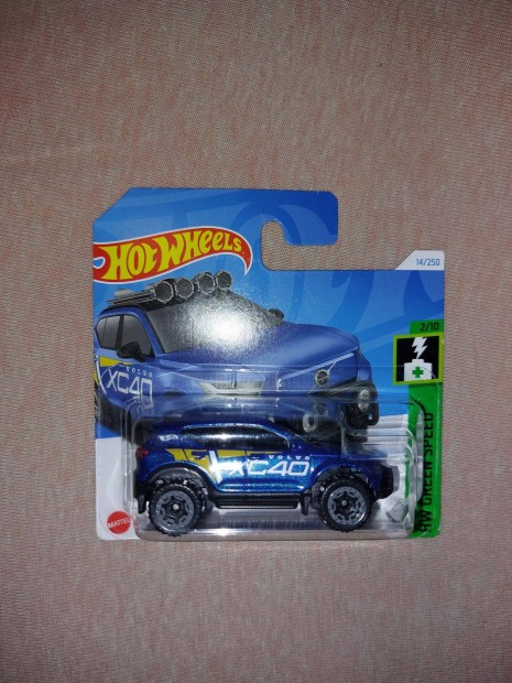 Volvo XC40 Recharge Matchbox Match Box Hot Wheels e-aut kisaut