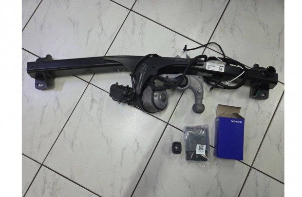 Volvo XC40, C40 komplett elektromosan kihajl� von�horog szett!