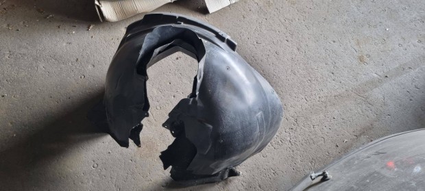 Volvo XC60 2017- Bal első dobbetét kerékdob 31694464
