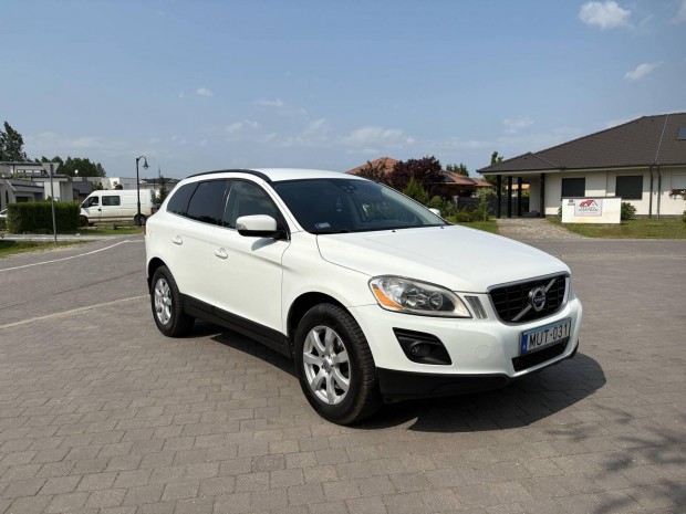 Volvo XC60 2.4 D Momentum Geartronic