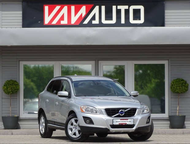 Volvo XC60 2.4 D Momentum Geartronic EL.Csomagt...