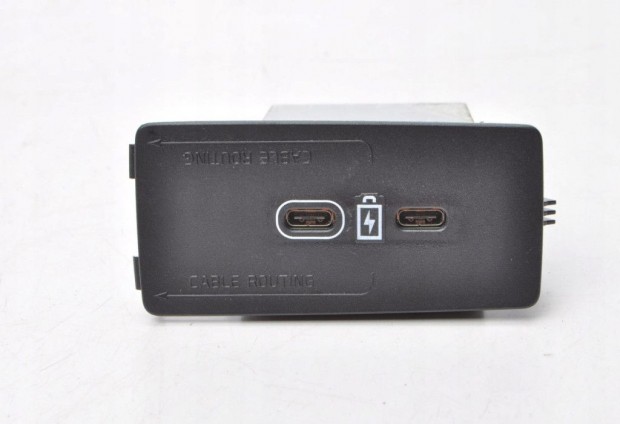 Volvo XC60 II USB tlt P31682676