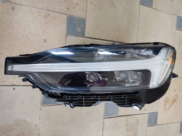 Volvo XC60 II ( FACE-LIFT ) bal els Full LED fnyszr 21'-