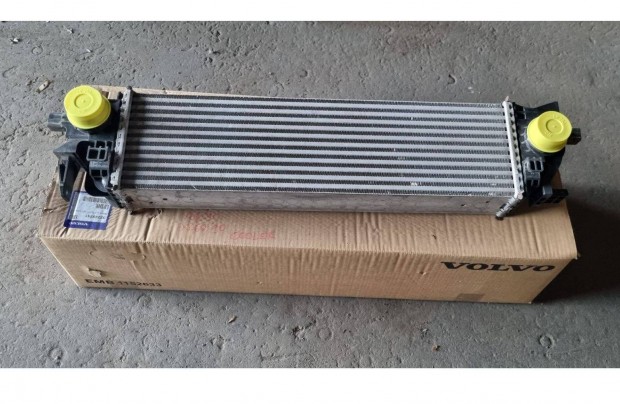 Volvo XC60 XC90 S60 V60 S90 V90 Cooler hűtő 32249741