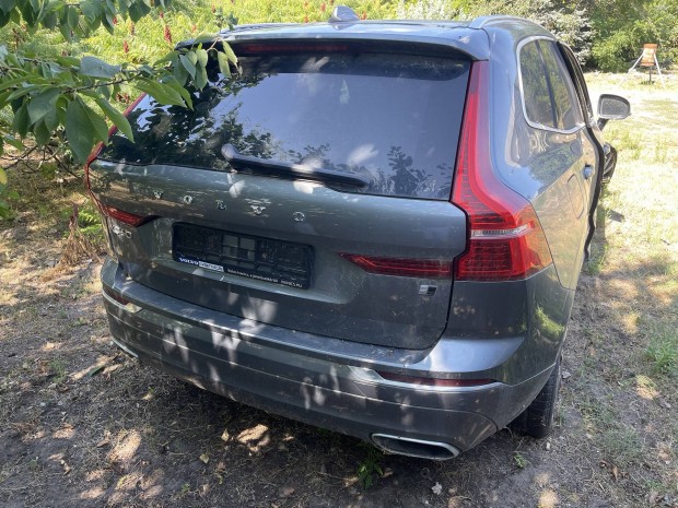 Volvo XC60 bontott alkatrszei 2018 ajt lkharito lmpa tkr ls 