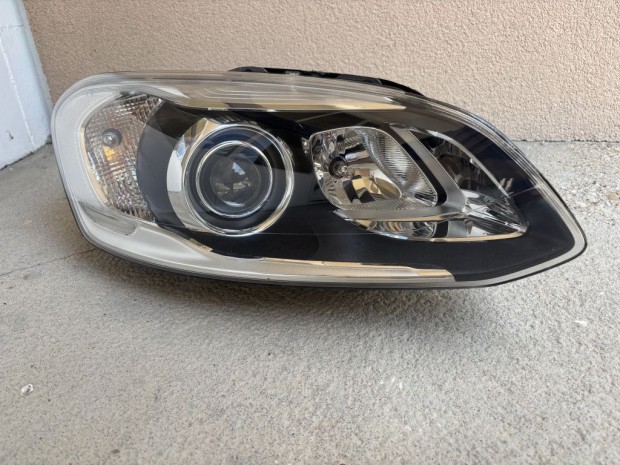 Volvo XC60 jobb első lámpa, fényszóró 31395897