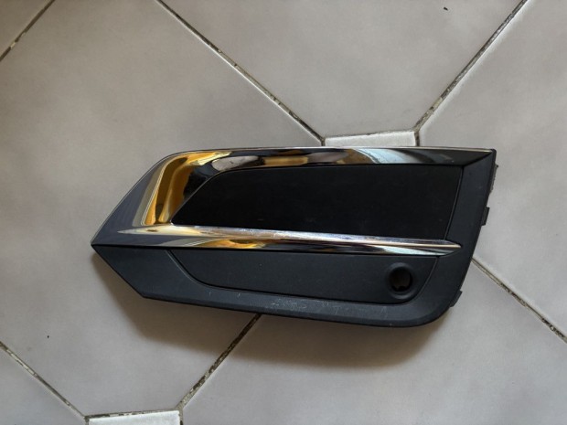 Volvo XC60 jobb első lökhárító betét 31449213