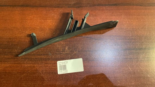 Volvo XC60 jobb s�rv�d� bet�lt�anyag 32219167 elad�