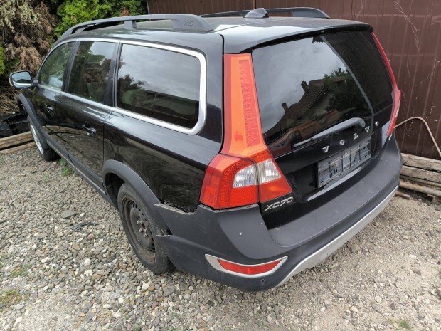 Volvo XC70 2008-tl alkatrszek 