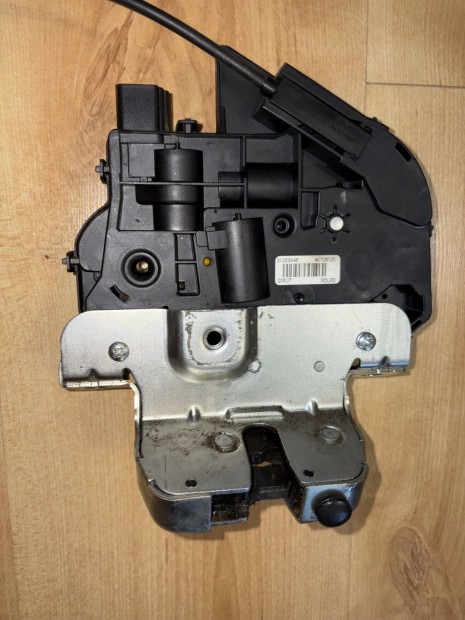 Volvo XC70 csomagt�r ajt� z�r 31253446