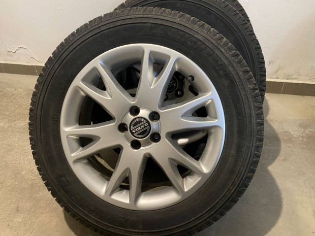 Volvo XC90 4db gyári alufelni R18, téli gumikkal