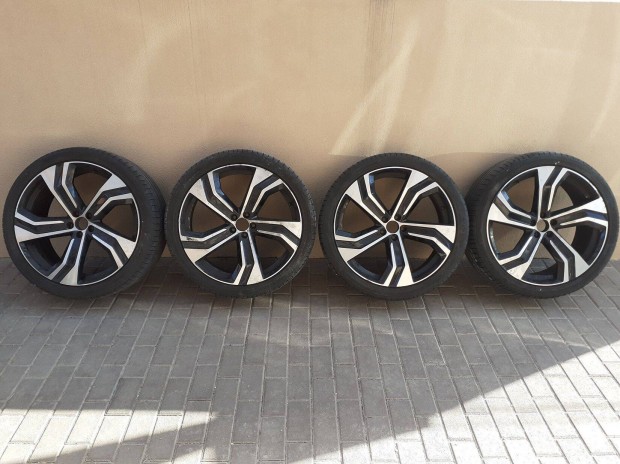 Volvo XC90 alufelni 22" R-design + Toyo gumik