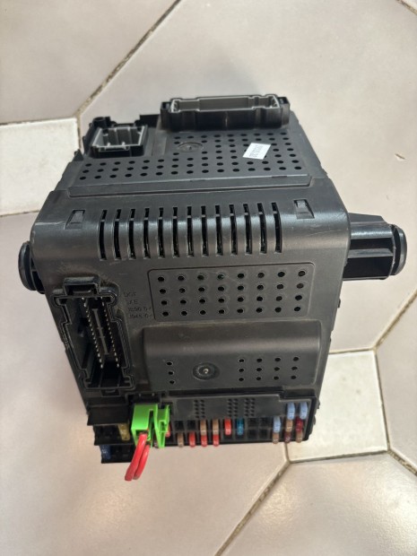 Volvo XC90 biztostktbla CEM modul 28087582
