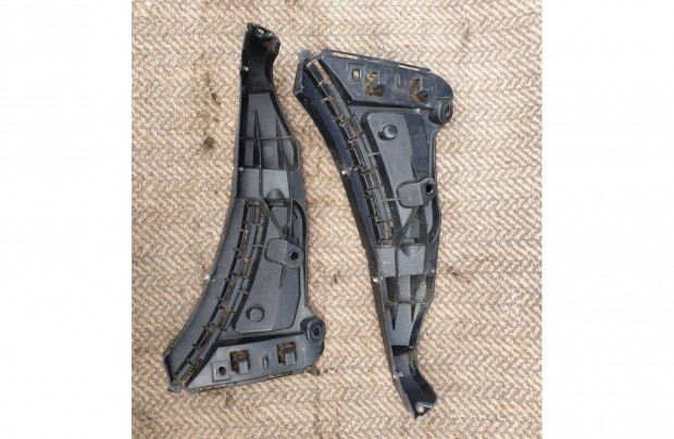 Volvo XC90 gy�ri bal 08620563, jobb 08620564 els� l�kh�r�t� tart�