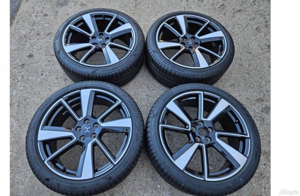 Volvo /Polestar gyri j 20" colos alufelni garnitra Pirelli gumikkal