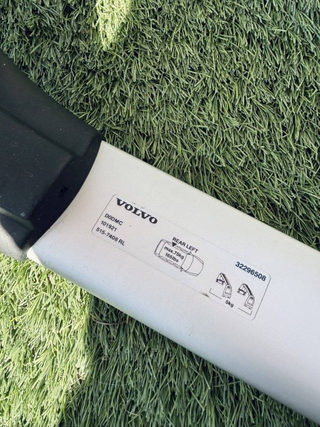 Volvo (Thule) S60 (2018. utáni ) tetősín eladó