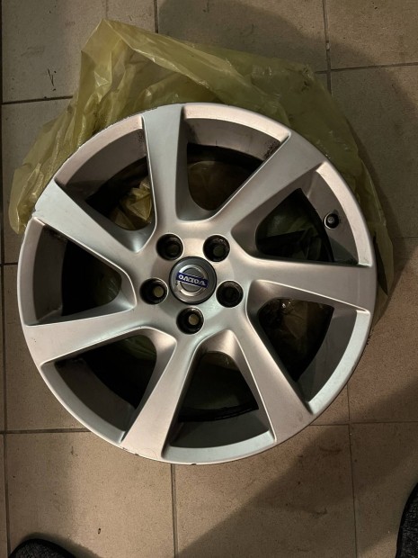 Volvo alufelni 17"