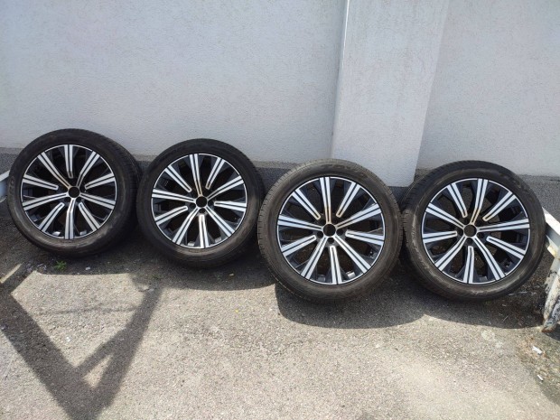 Volvo alufelni 275/45 R20