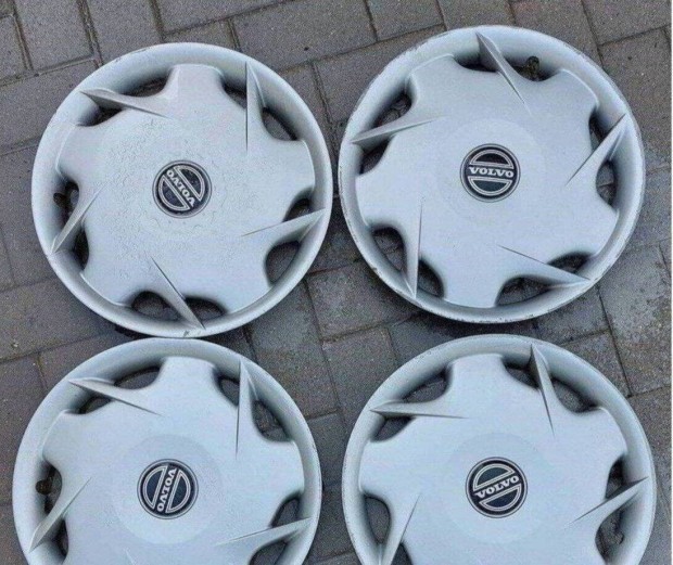 Volvo gyári 15" gyári dísztárcsa 10 000 Ft