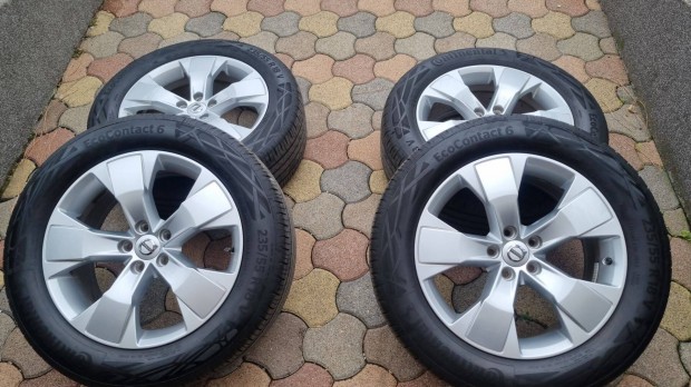 Volvo gyri R18alufelni 2024es jszer gumi 5x108 garnitra Tpms CX40