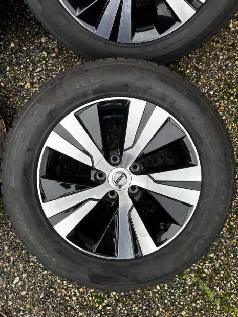 Volvo gy�ri �j 16" Ker�k szett