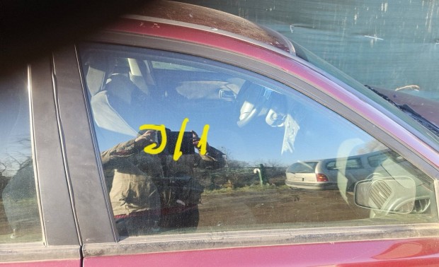 Volvo s40 ajtó üveg 6000