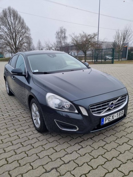 Volvo s60 kitn llapotban elad